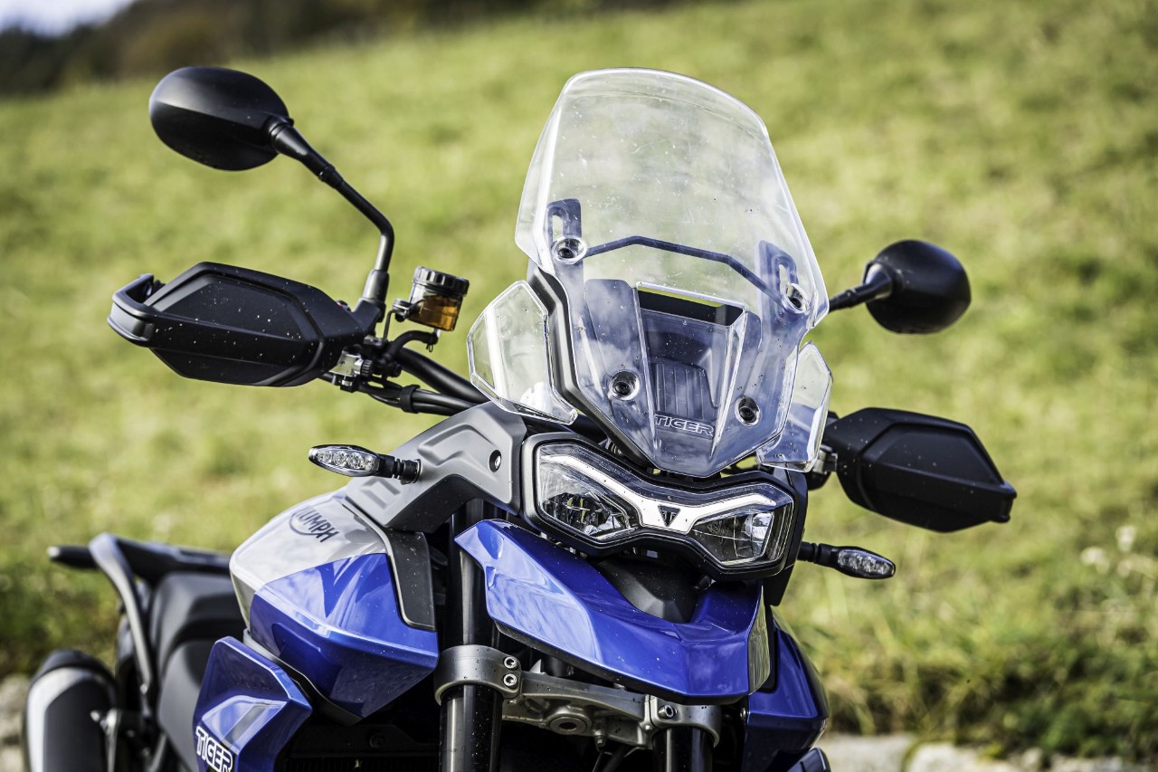 Moto Guzzi V85 TT VS Triumph Tiger 850 Sport: viaggia, guida, SOGNA